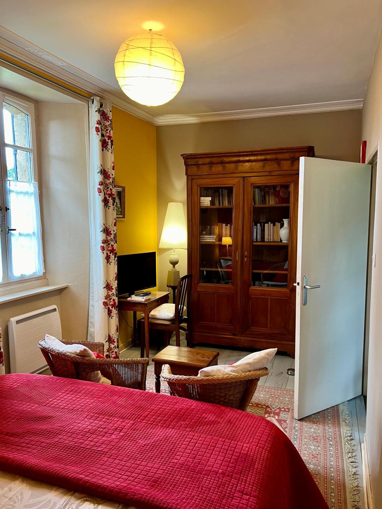Appart'hotel Maison Saint Michel Paimpol Exterior foto