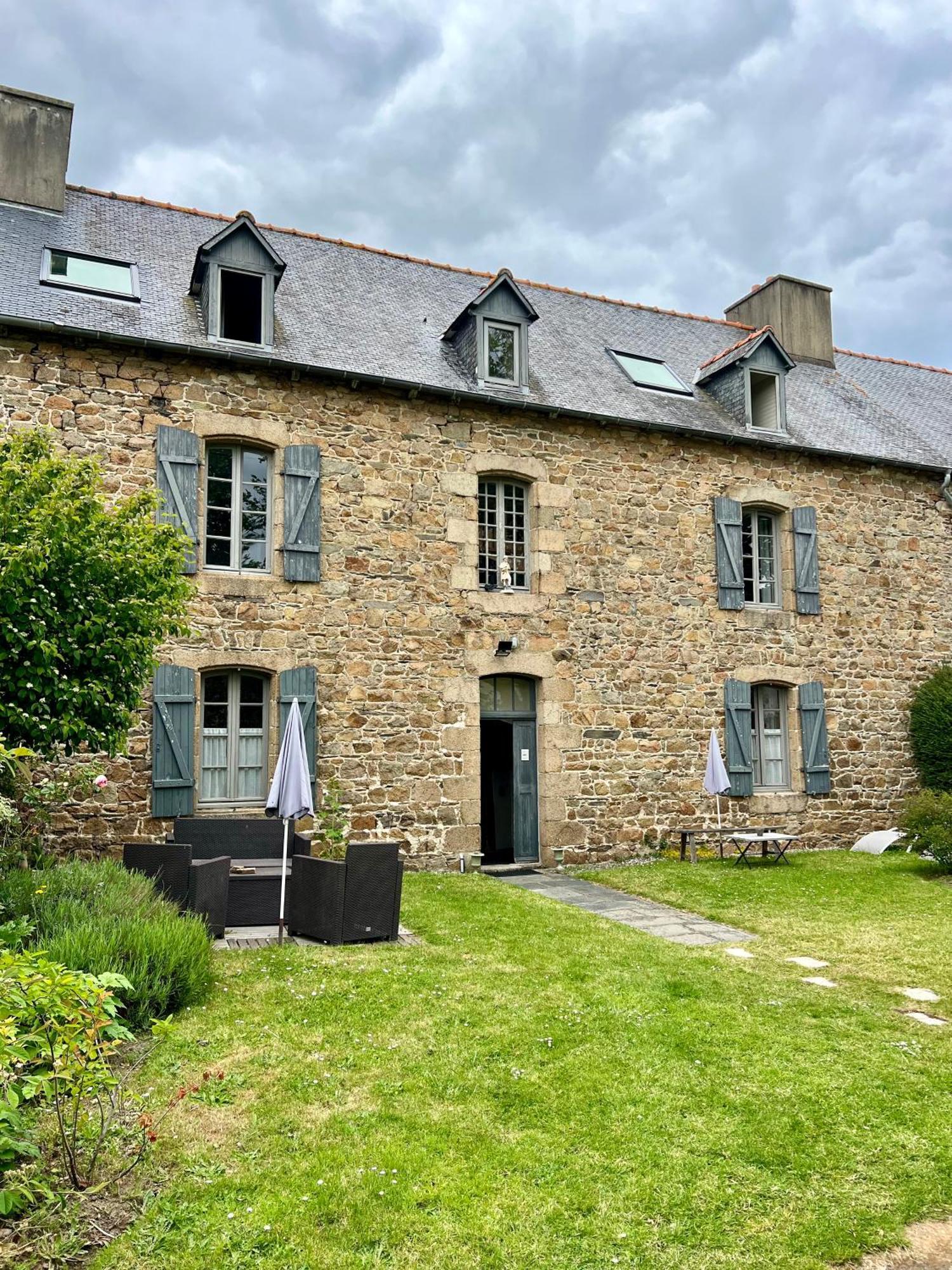 Appart'hotel Maison Saint Michel Paimpol Exterior foto